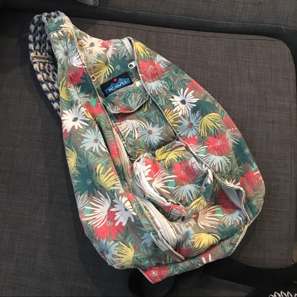 Kavu Crossbody Rope Sling Bag Purse Tote Travel